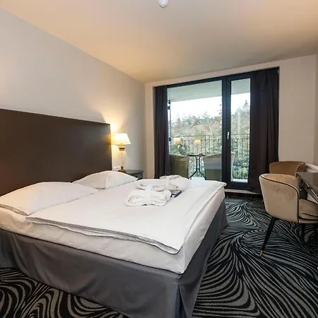 호텔 Parkhotel Carlsbad Dalovice