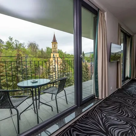 Parkhotel Carlsbad 4*