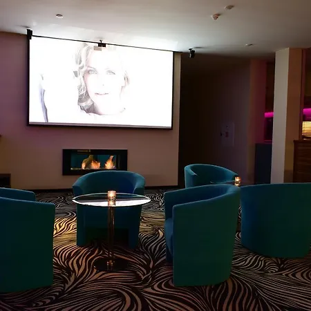 卡尔斯巴德公园酒店 酒店 Dalovice