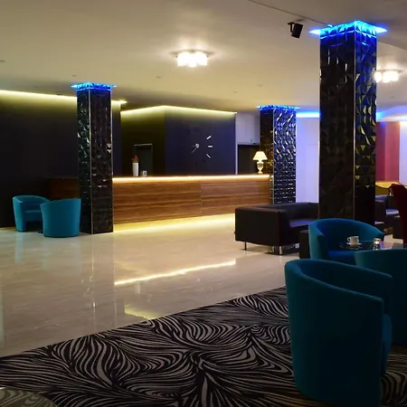 卡尔斯巴德公园酒店 酒店 Dalovice